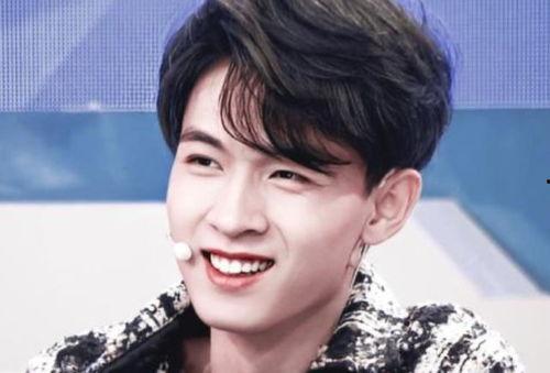 王大锤爆料秦霄贤的视频,秦霄贤视频幕后真相曝光 第1张 王大锤爆料秦霄贤的视频,秦霄贤视频幕后真相曝光 第1张